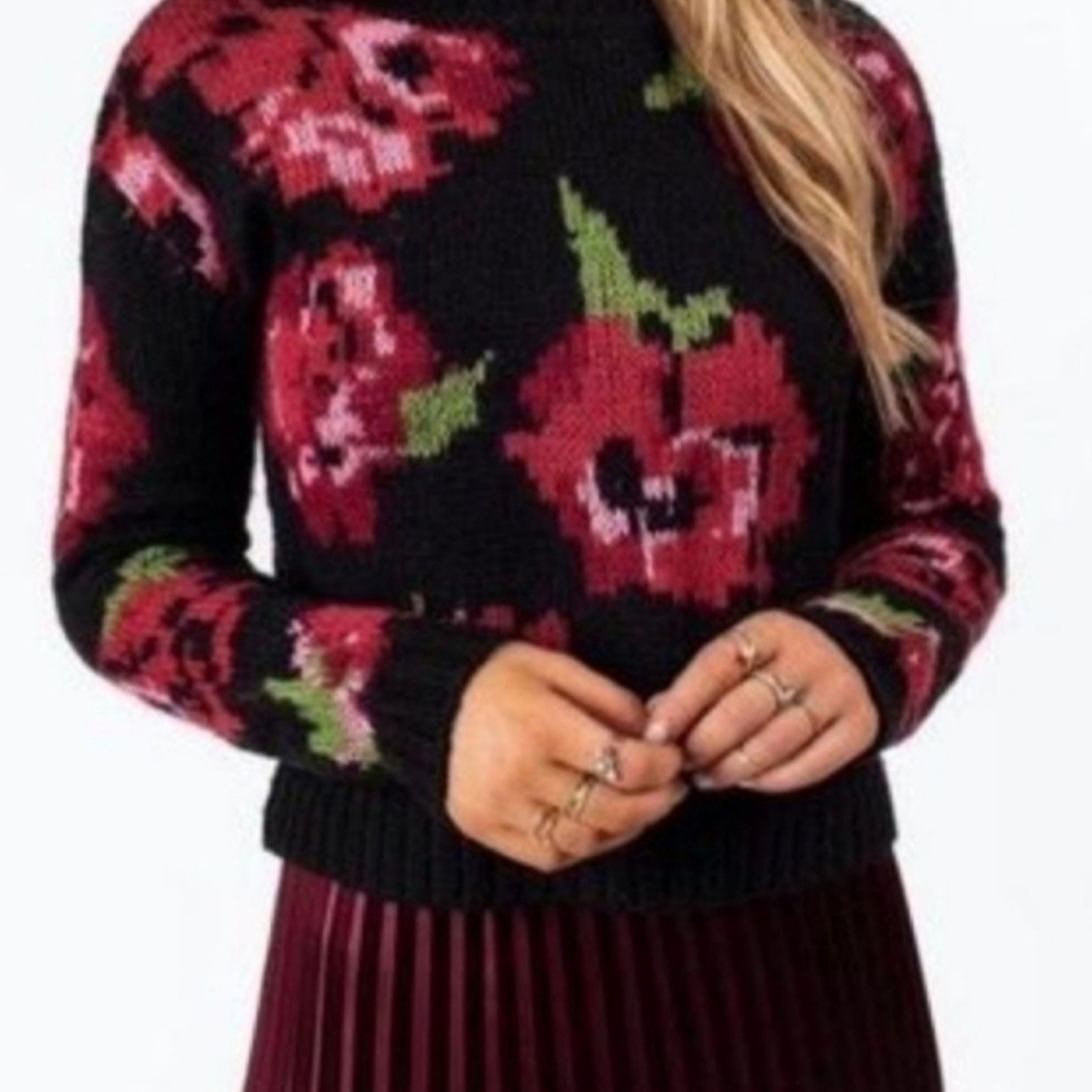Francesca's Collections Black Floral Crewneck Sweater with Red Roses - Picture 2 of 4